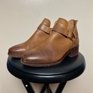 CLEARANCE! Brown Artisan by Zigi Leather Buckle Booties Size 7.5 GUC